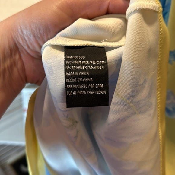 Karin Stevens Yellow and Blue Floral Sleeveless Dress - Picture 6 of 6